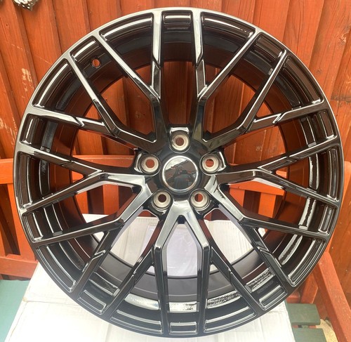 Audi b8 b9 r8 v10 - b7,
